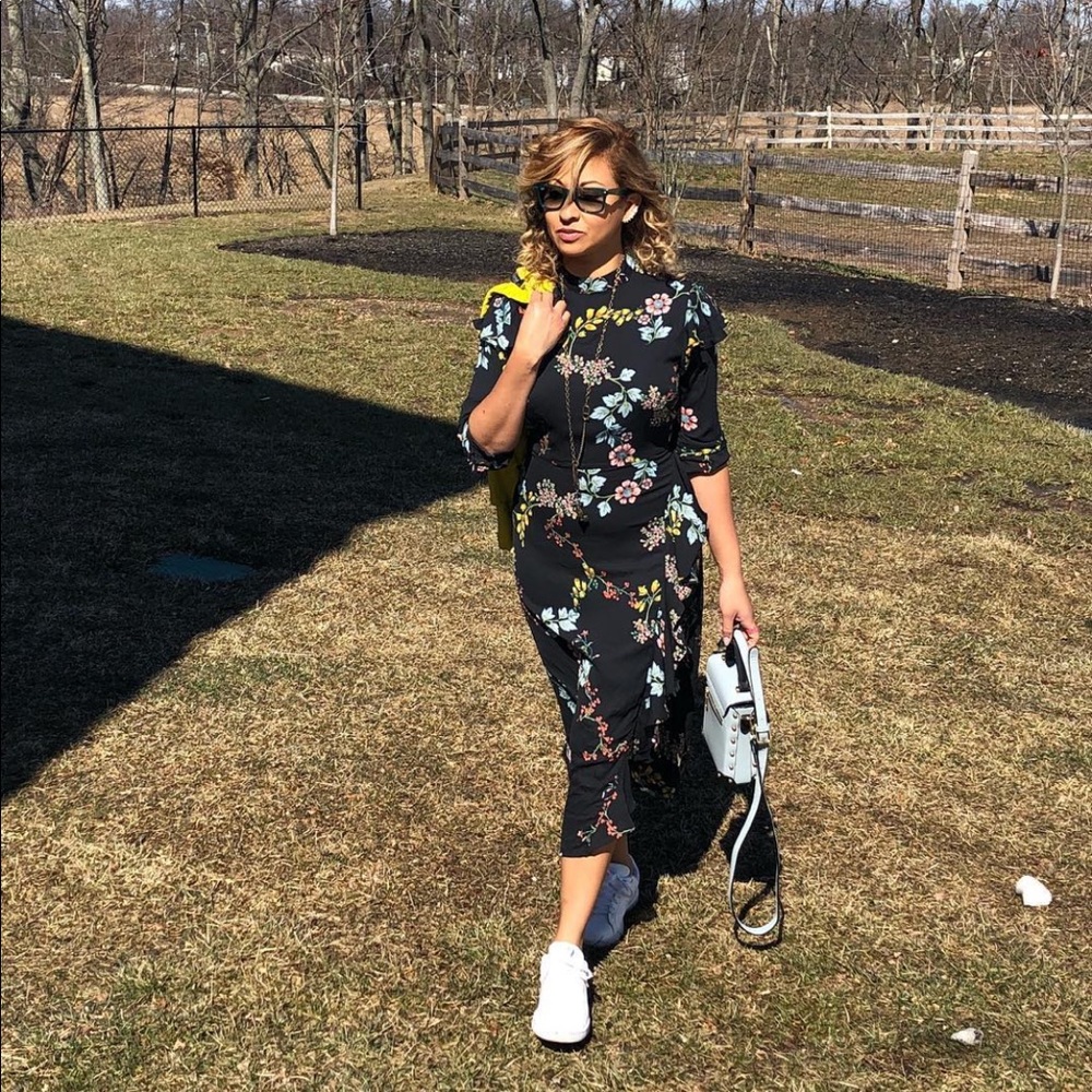 Beautiful dress perfect for Spring season Size S🌷